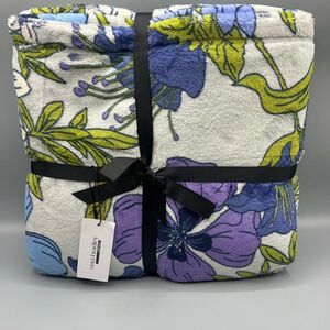 Vera Bradley Plush Fleece Throw Blanket Coffee Garden Oyster Mushroom 80x50